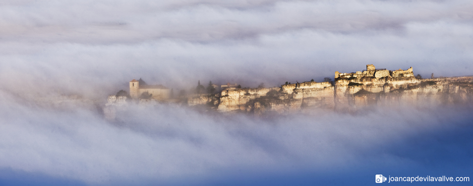 Siurana entre núvols, Priorat